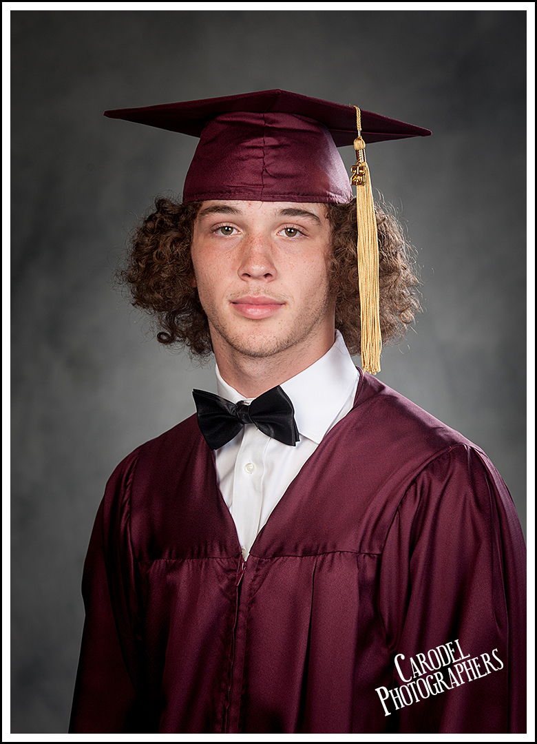 #ashleyridgehighschool #classof2025 #arhs #seniorpictures #seniordrape #capandgown #regalia #highschoolsenior #ashleyridgeswampfox #swampfox #arhssenior