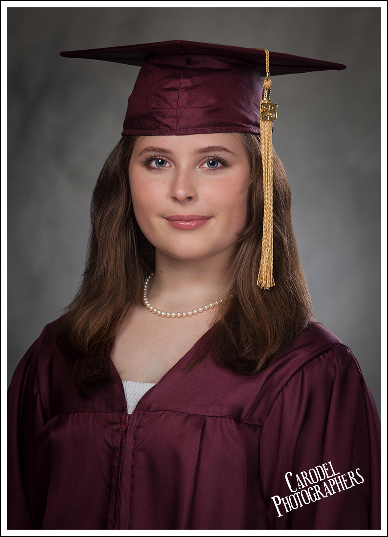 #ashleyridgehighschool #classof2025 #arhs #seniorpictures #seniordrape #capandgown #regalia #highschoolsenior #ashleyridgeswampfox #swampfox #arhssenior