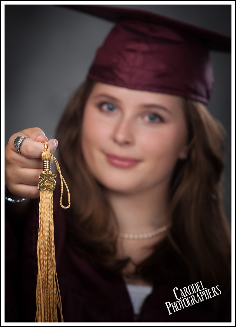 #ashleyridgehighschool #classof2025 #arhs #seniorpictures #seniordrape #capandgown #regalia #highschoolsenior #ashleyridgeswampfox #swampfox #arhssenior