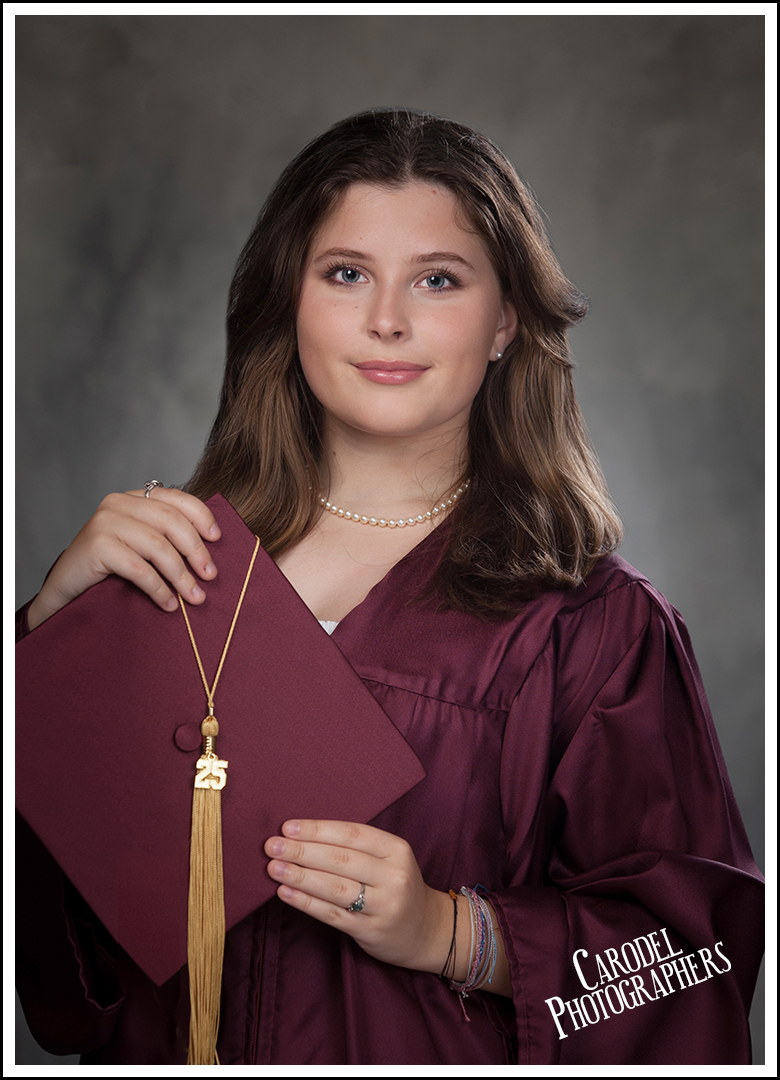 #ashleyridgehighschool #classof2025 #arhs #seniorpictures #seniordrape #capandgown #regalia #highschoolsenior #ashleyridgeswampfox #swampfox #arhssenior